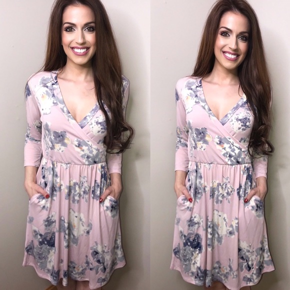 2 LEFT! Lilac floral surplice dress - Picture 4 of 7